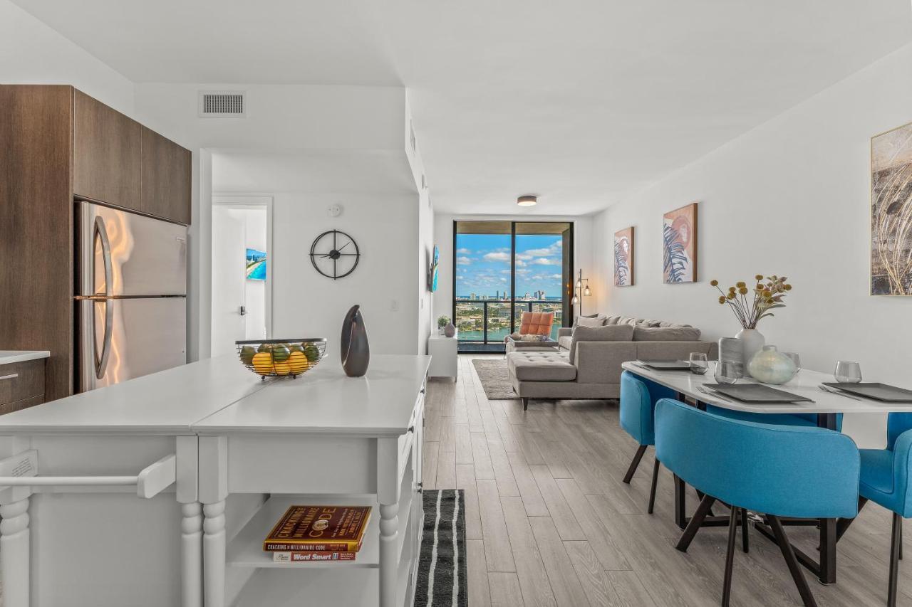 Tr Miami 2 Bedroom, 1 Bedroom, And Studio Condos With Balconies Ngoại thất bức ảnh