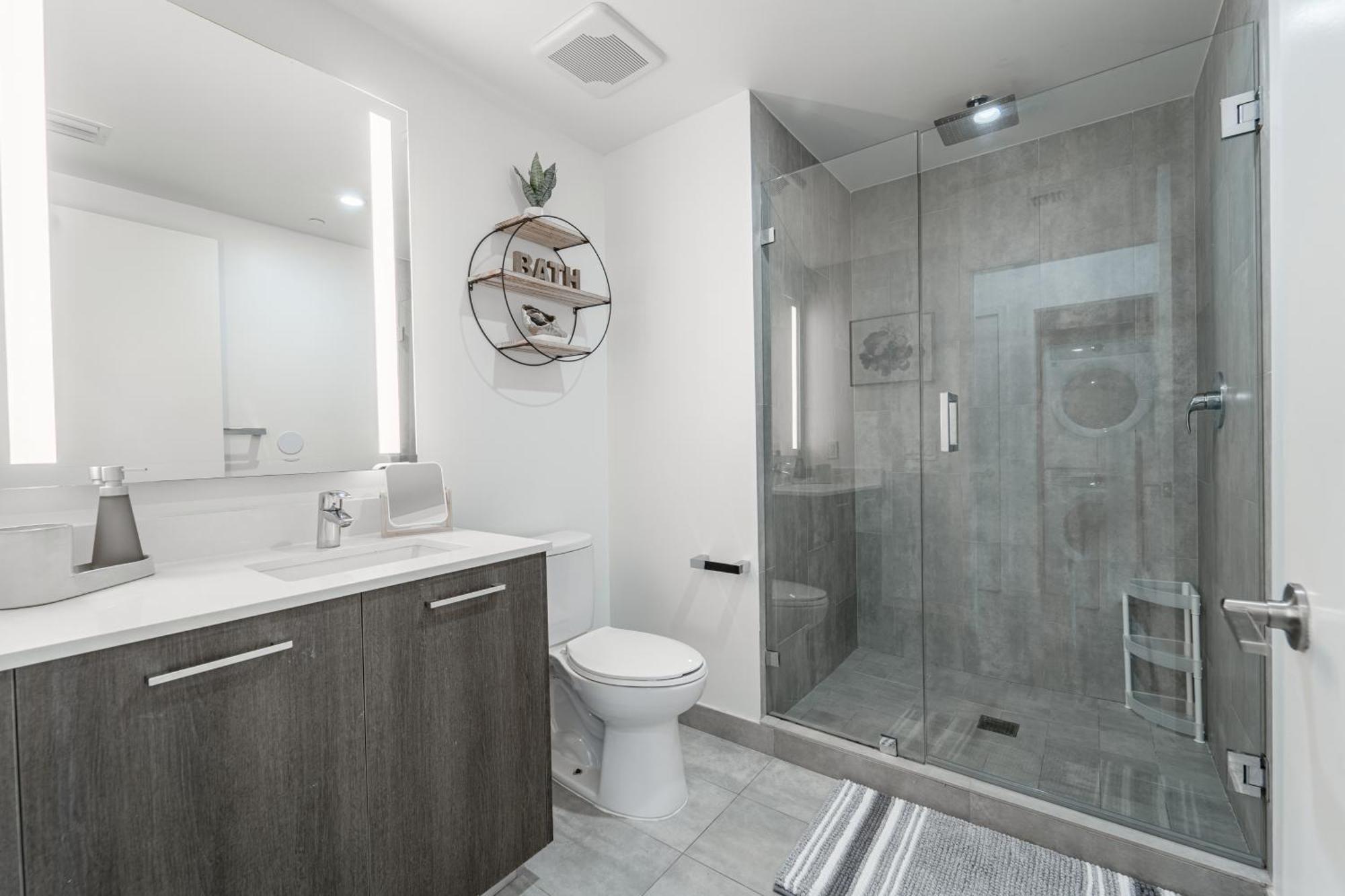 Tr Miami 2 Bedroom, 1 Bedroom, And Studio Condos With Balconies Ngoại thất bức ảnh