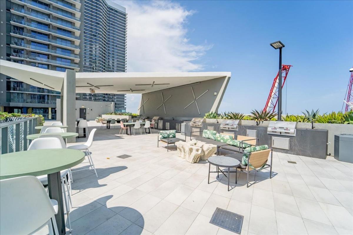 Tr Miami 2 Bedroom, 1 Bedroom, And Studio Condos With Balconies Ngoại thất bức ảnh